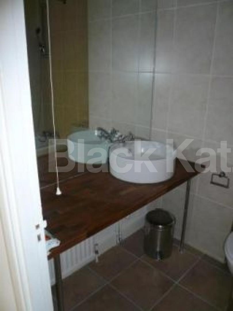 			2 Bedroom, 1 bath, 1 reception Flat			 Hampden Road, TURNPIKE LANE N8